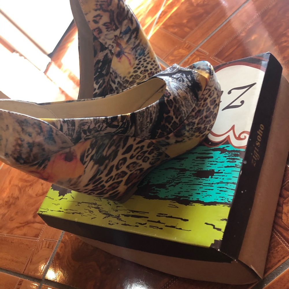 Mixed in leopard print wedge heels